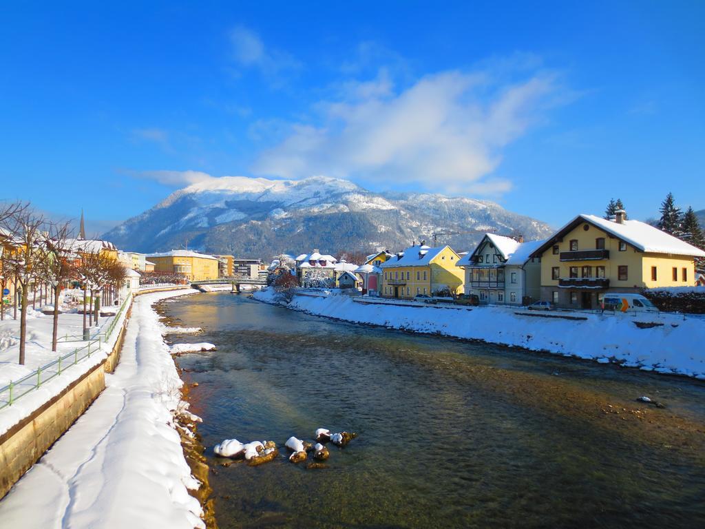 Flores, Ferienhaus Oder Doppelzimmer, Im Gruenen, 5 Gehminuten Ins Zentrum, Parkplatz, Zero Emissions Bad Ischl Kültér fotó