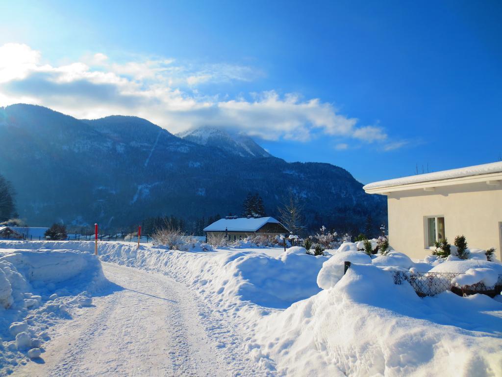 Flores, Ferienhaus Oder Doppelzimmer, Im Gruenen, 5 Gehminuten Ins Zentrum, Parkplatz, Zero Emissions Bad Ischl Kültér fotó