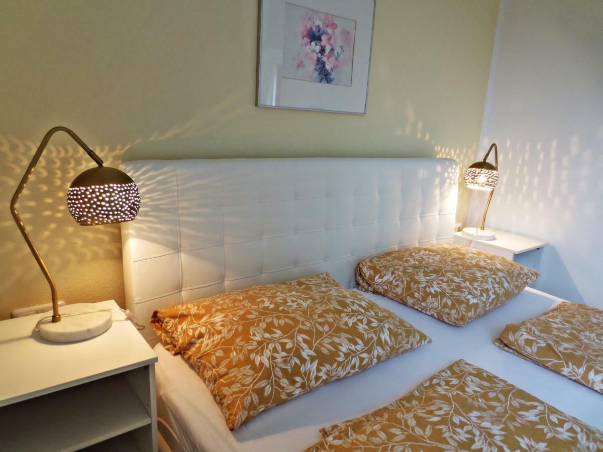 Flores, Ferienhaus Oder Doppelzimmer, Im Gruenen, 5 Gehminuten Ins Zentrum, Parkplatz, Zero Emissions Bad Ischl Kültér fotó